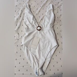 💕Revolve Lovewave One Piece💕